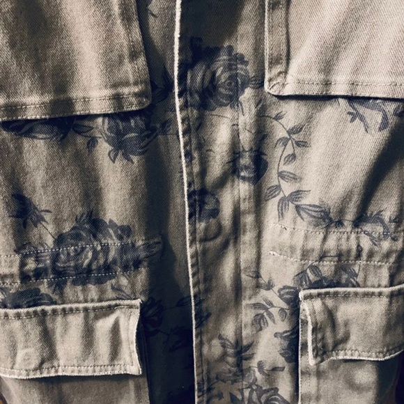 Jacket - Picture 3 of 5